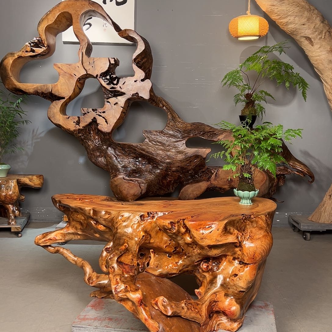 小***叶整体无拼接桌子香樟木