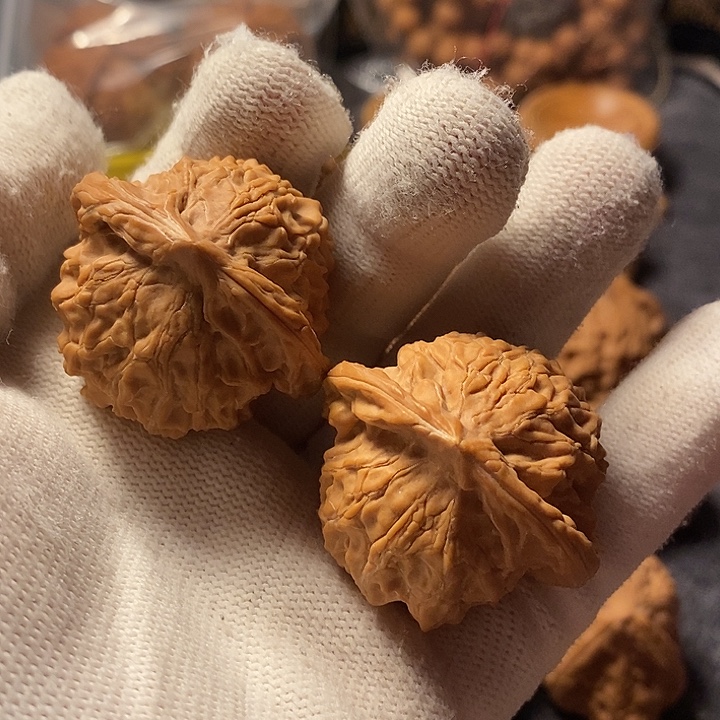 文玩核桃把件38野生