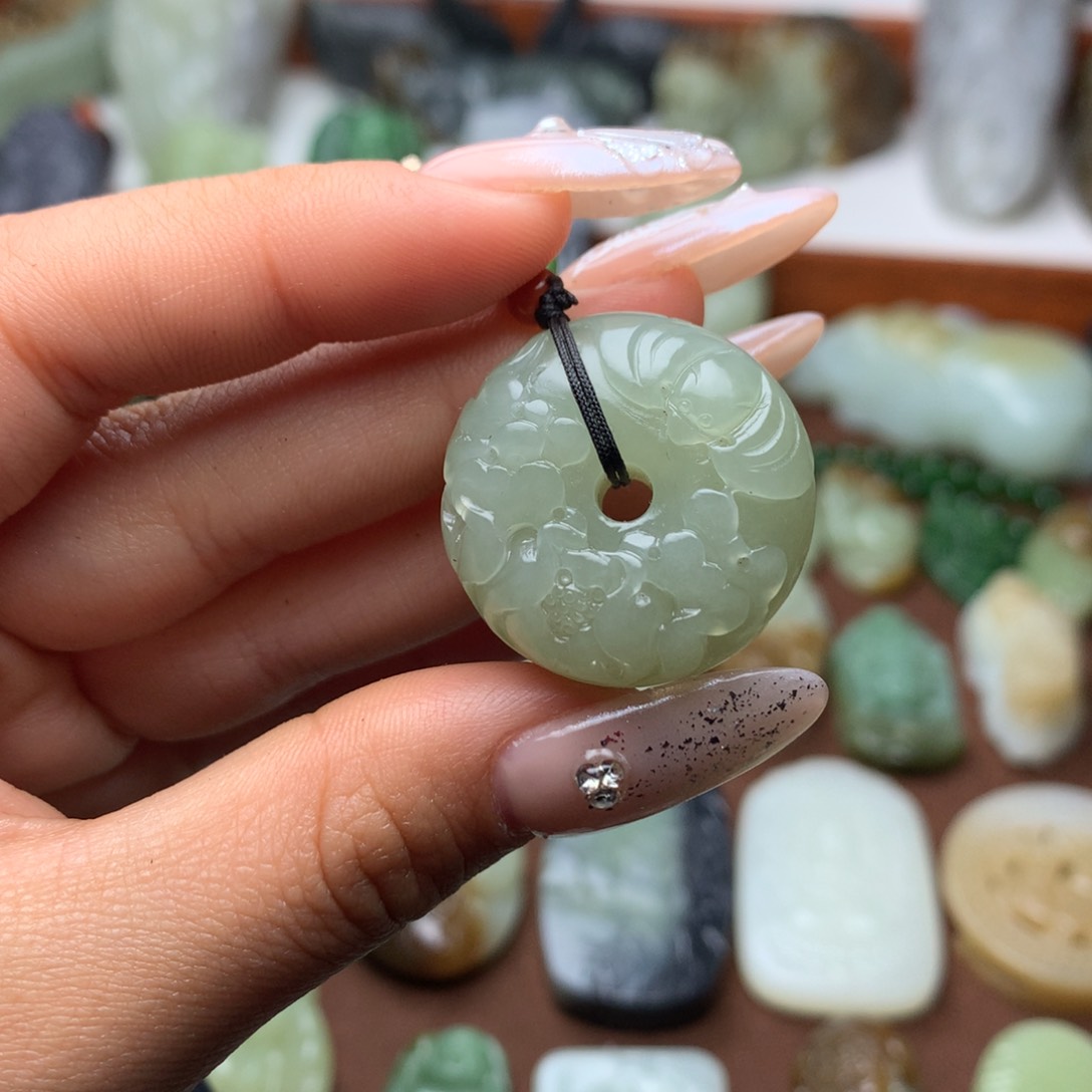 和田玉挂件未镶嵌