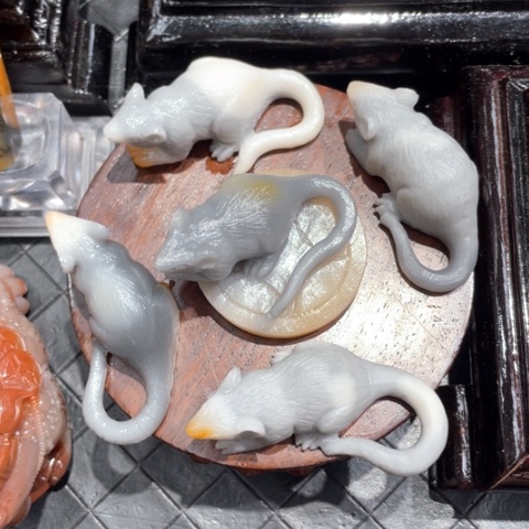 【闪购商品】石英质玉（黄龙玉）未镶嵌颈饰