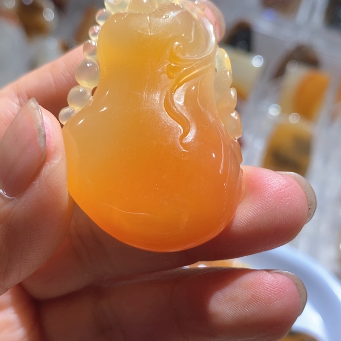 石英质玉（黄龙玉）未镶嵌黄龙玉