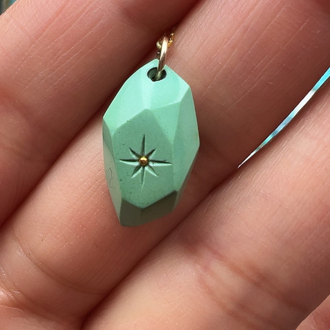 绿松石配饰未镶嵌