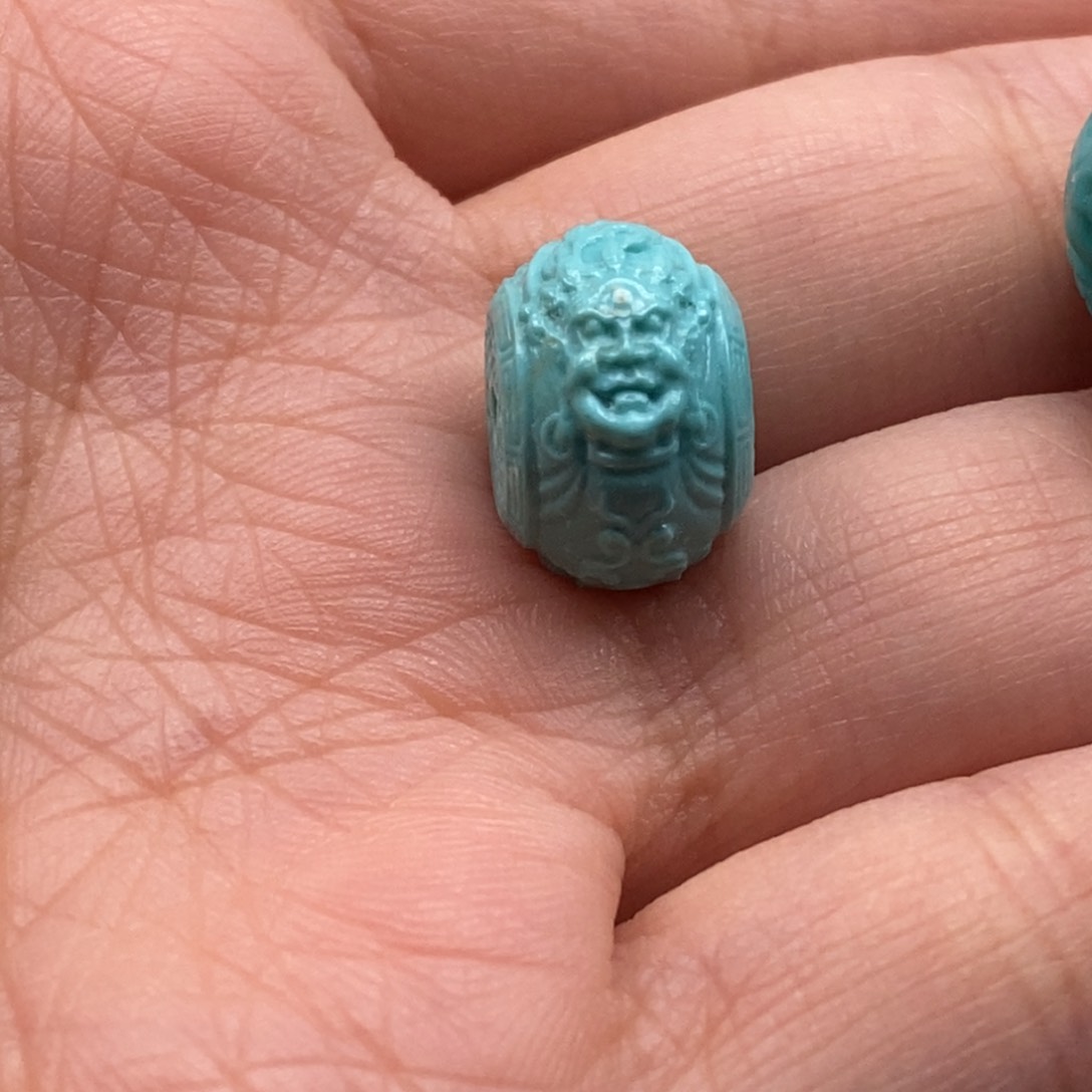 绿松石颈饰未镶嵌