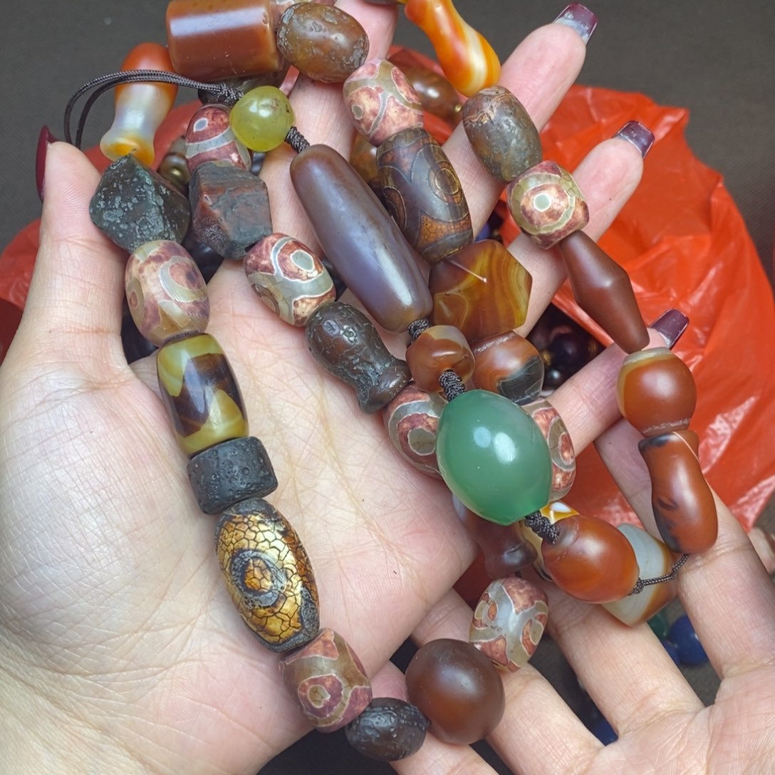 玛瑙/玉髓颈饰未镶嵌