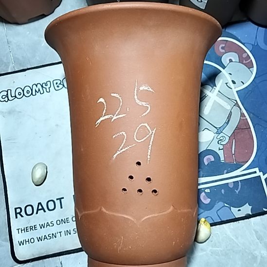 紫砂红泥莲花金钟一个