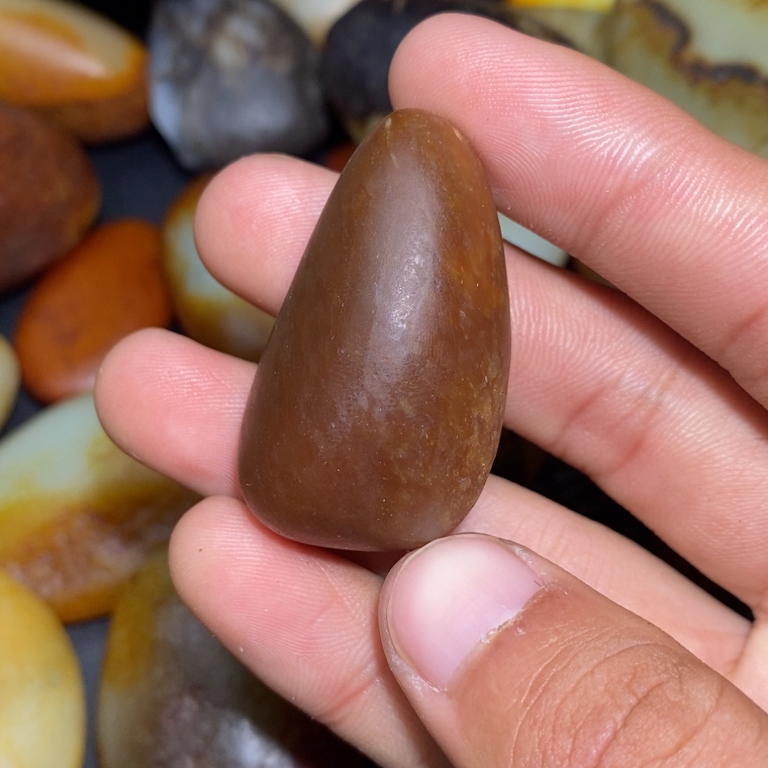 和田玉未镶嵌珠宝奇石