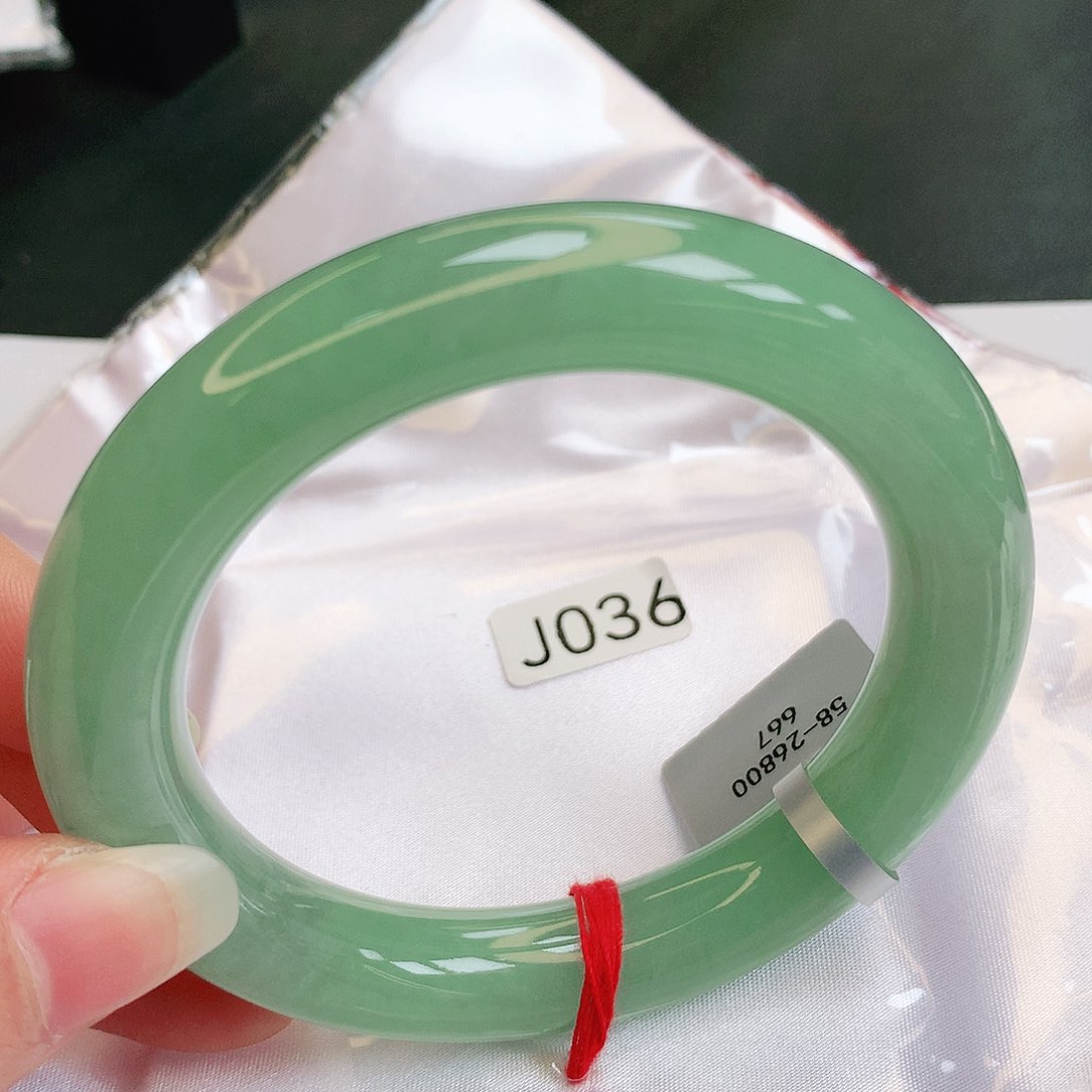 【闪购商品】翡翠手镯未镶嵌缅甸天然a货翡翠