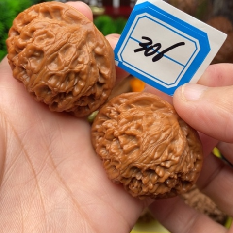 文玩核桃吊坠44宫灯