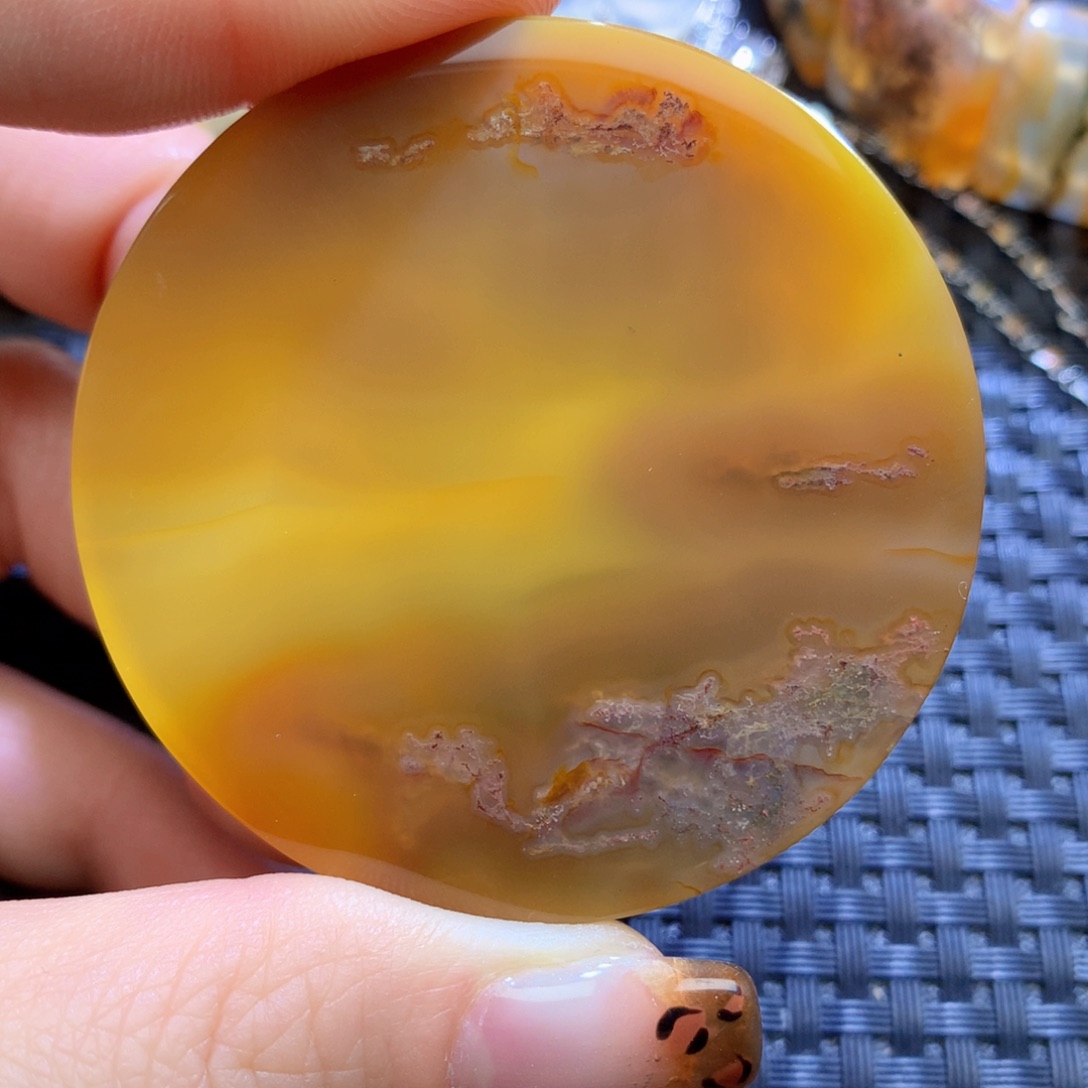 未镶嵌颈饰玛瑙/玉髓宝*