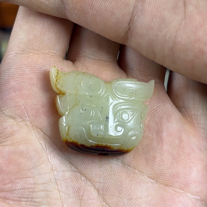 和田玉（糖玉）未镶嵌颈饰