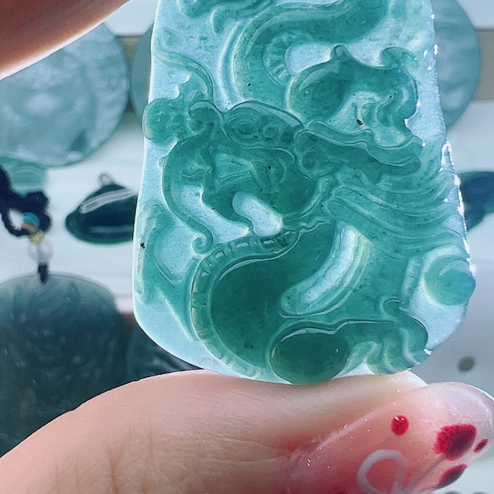 翡翠吊坠(不含链)未镶嵌多样化发货