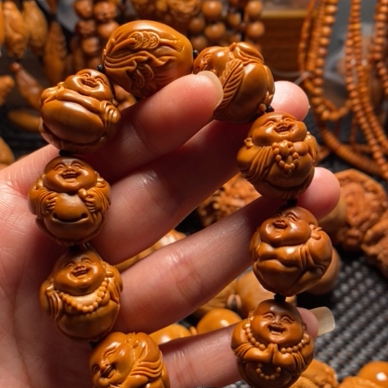 橄榄核吊坠八大弥勒