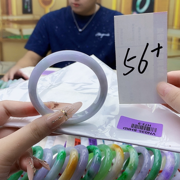 翡翠未镶嵌手镯nj