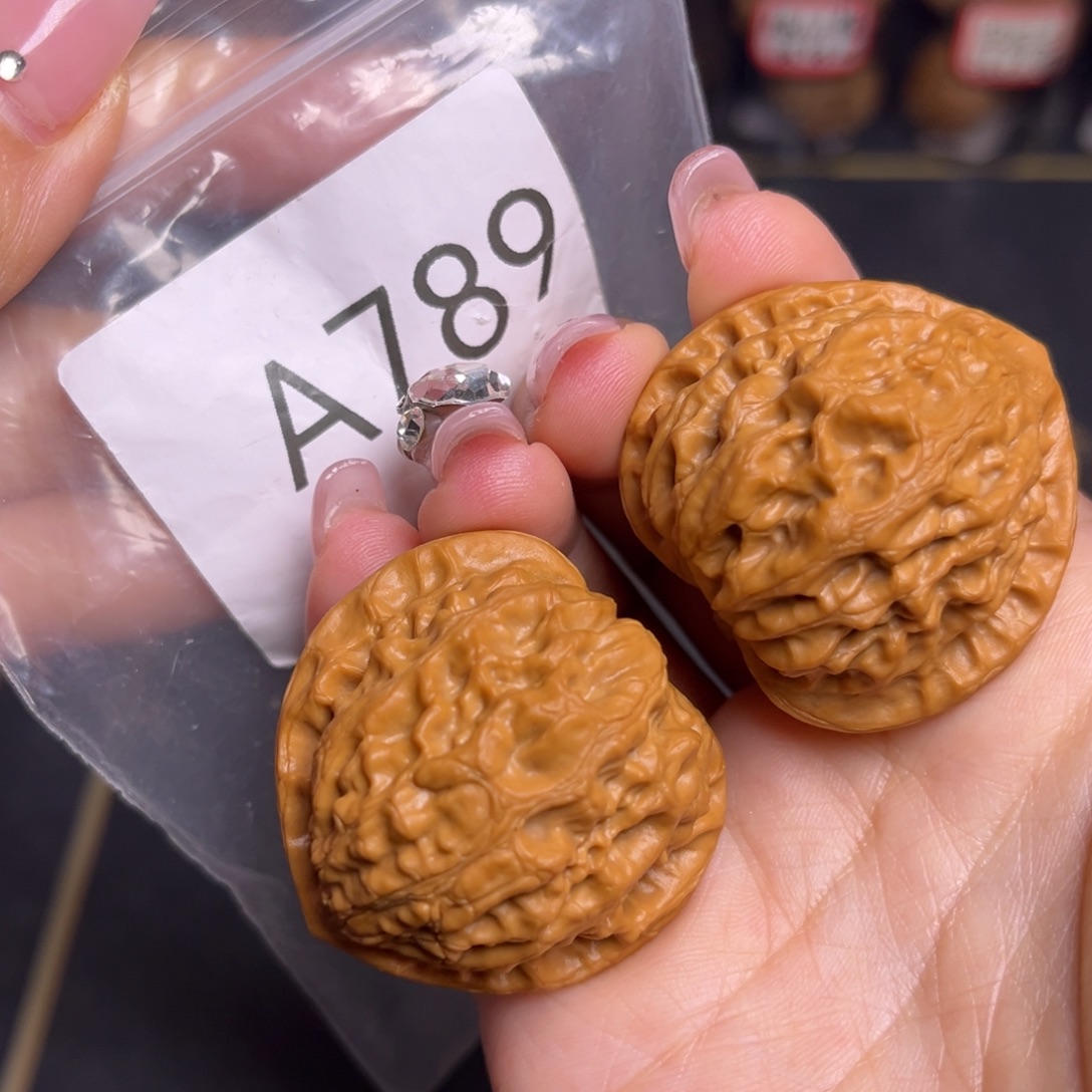 吊坠文玩核桃金牛40