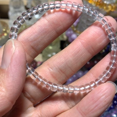 水晶手串未镶嵌小桶珠