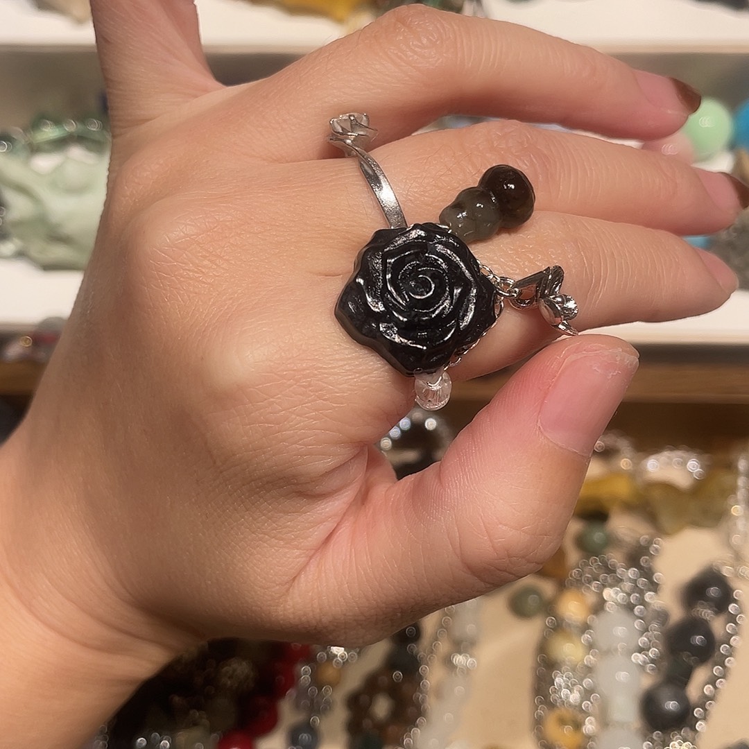 蛇纹石玉合金颈饰