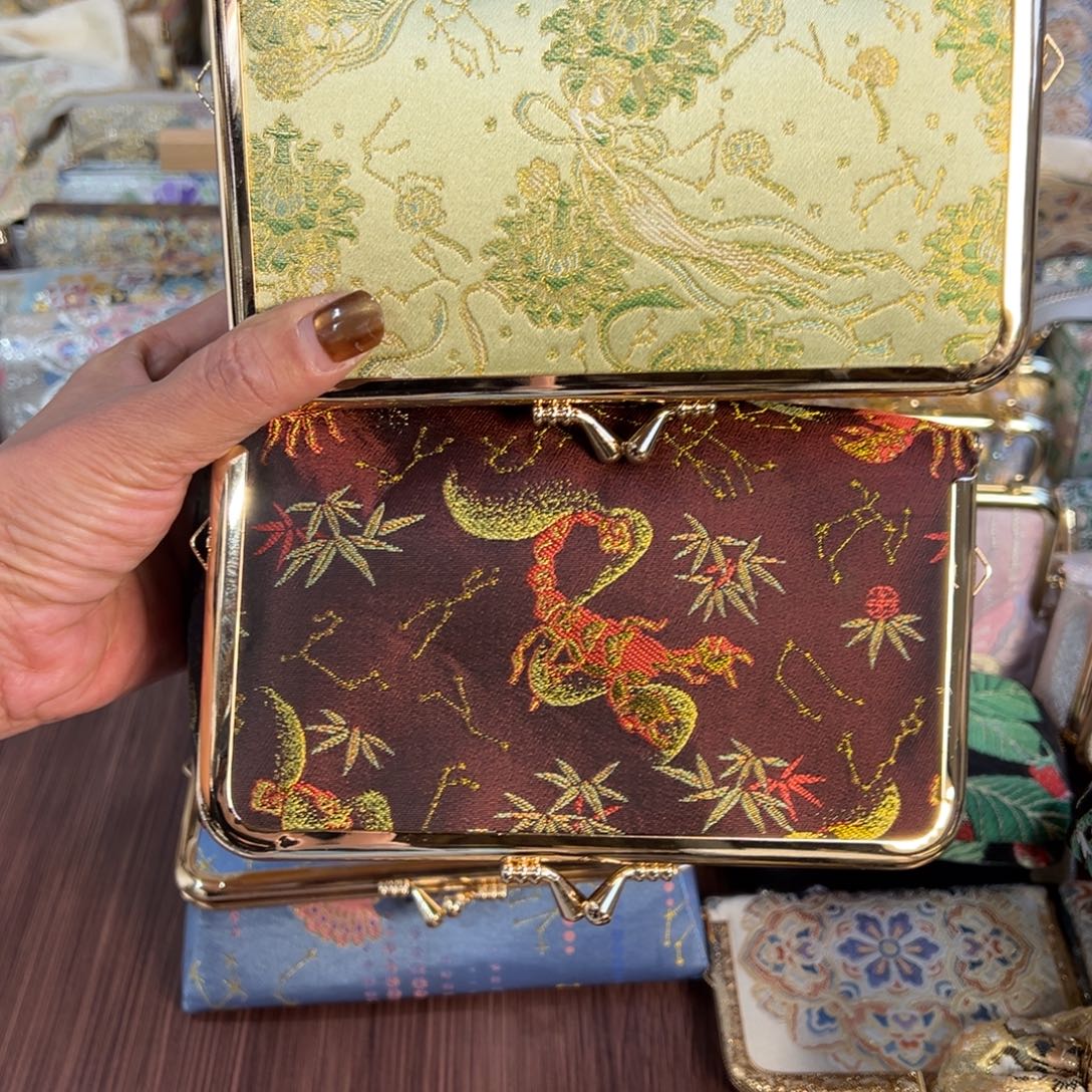 小***喵蚕丝福利星座首饰盒