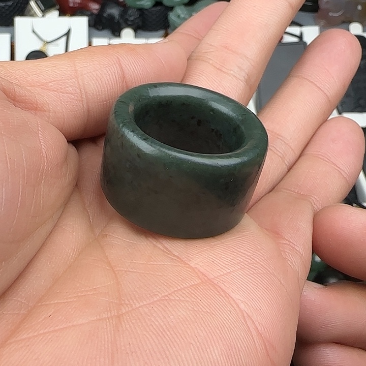 和田玉颈饰未镶嵌福利扳指22.7圈口