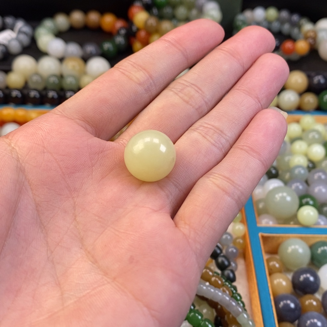 和田玉手串未镶嵌卡16黄口单珠