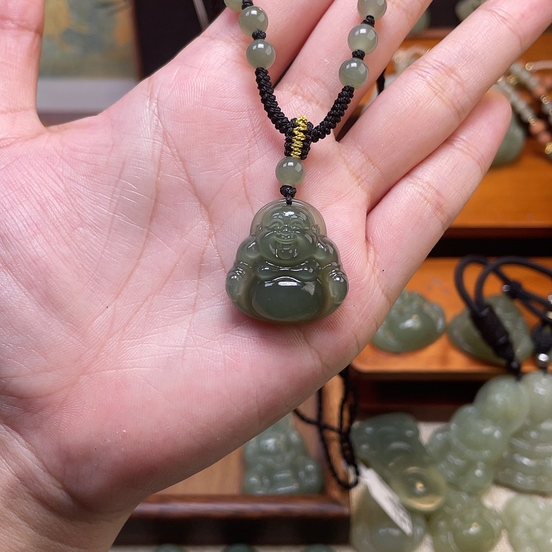 青***梅和田玉未镶嵌颈饰25