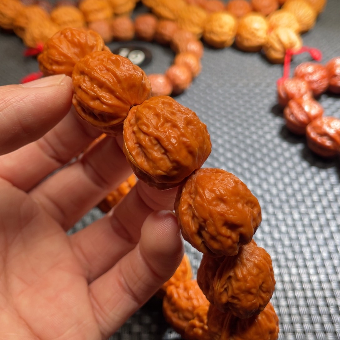 文玩核桃手串核桃黄筋