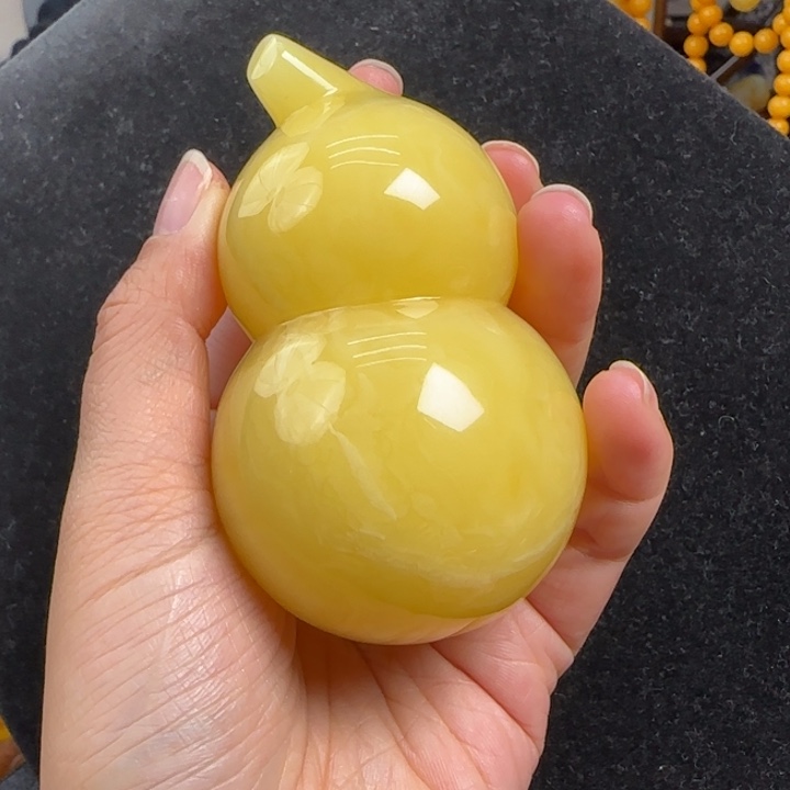 蜜蜡珠宝奇石未镶嵌
