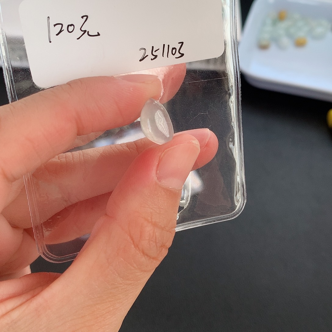 颈饰未镶嵌翡翠瓜