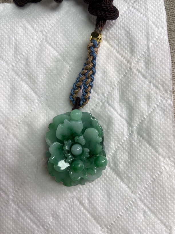 玉如军意翡翠珠宝