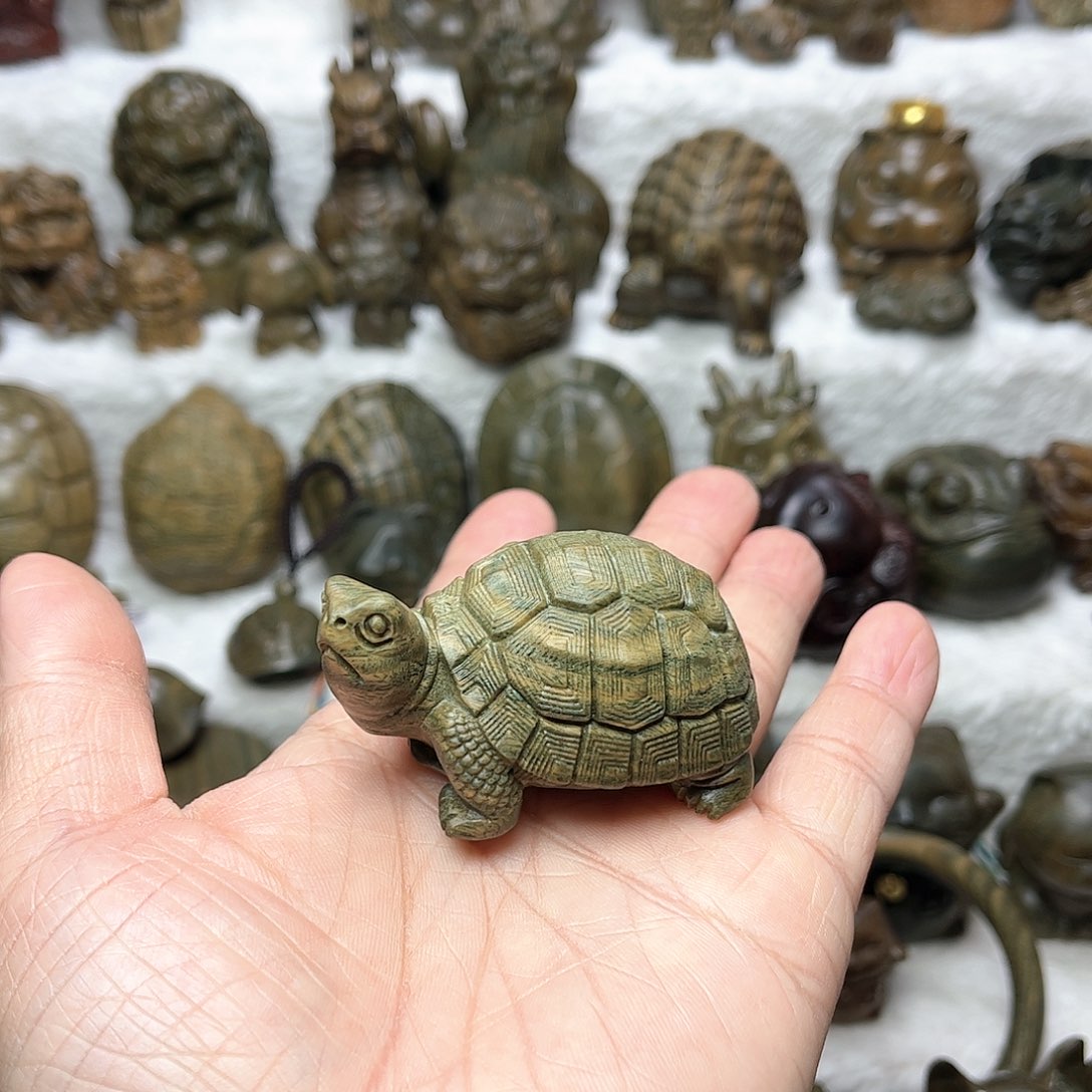维腊木（绿檀）贤****贤小乌龟精品