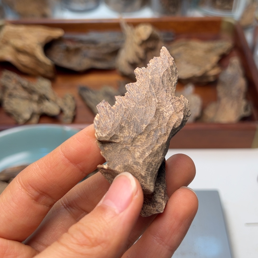 香料越南板头香材2.8克