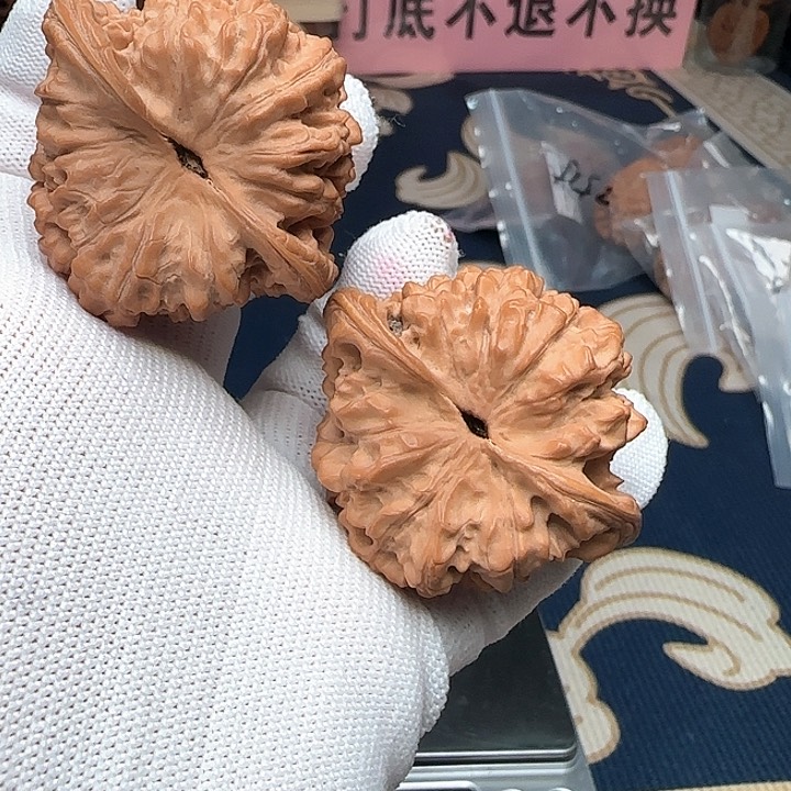 文玩核桃吊坠全品官帽51