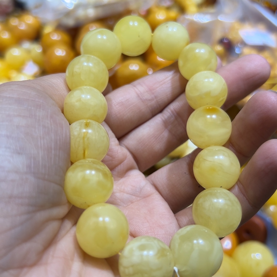 琥珀珠宝奇石未镶嵌