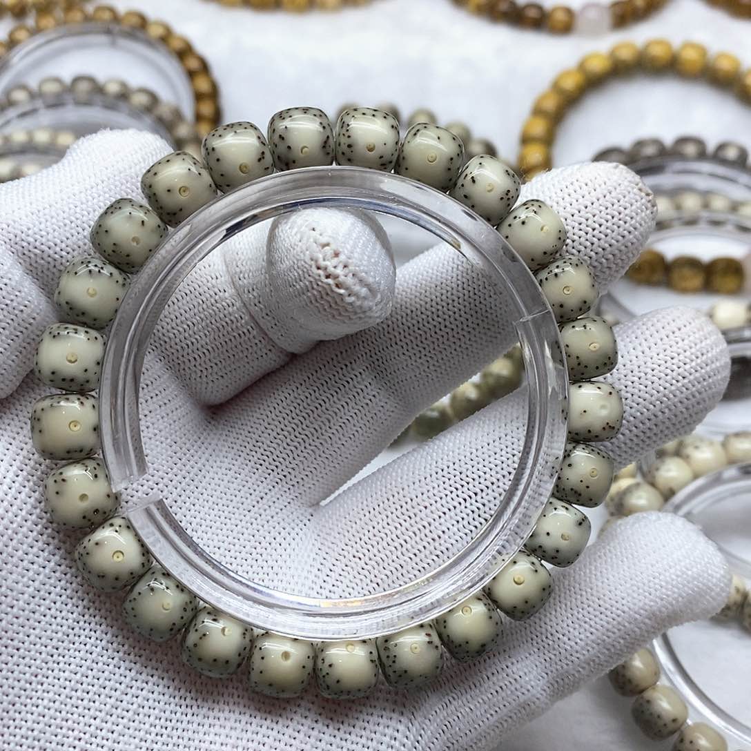 星月菩提手串心*9:8大眼睛