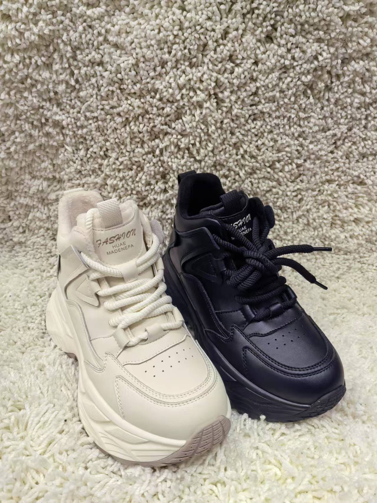 厚款冬季素面韩版厚底加厚运动老爹鞋高帮鞋系带黑色女士秋冬