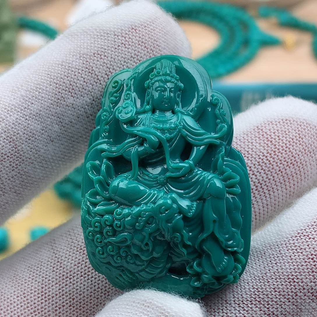 绿松石颈饰未镶嵌