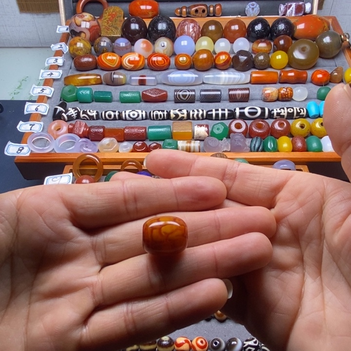 玛瑙/玉髓未镶嵌巴西玛瑙饰品桶珠