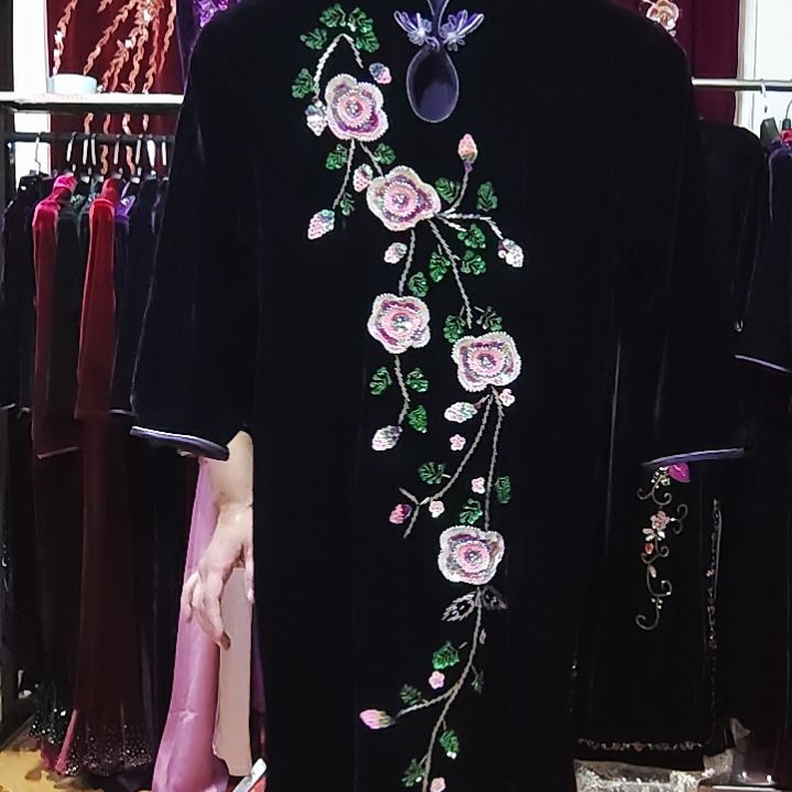 紫色金丝绒手工穿珠短款旗袍xl100-120斤左右