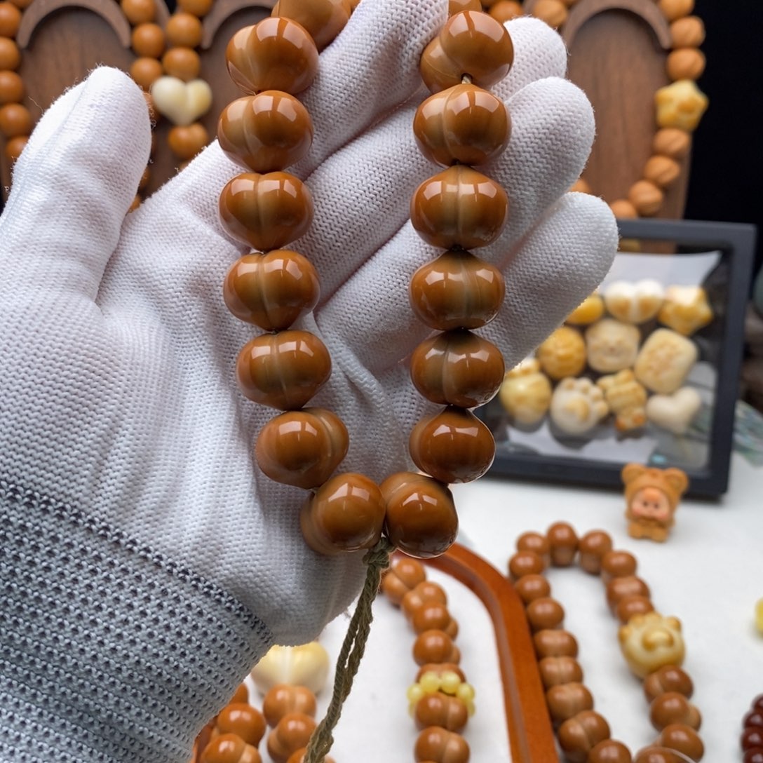 群***儿核桃猴头核桃。          