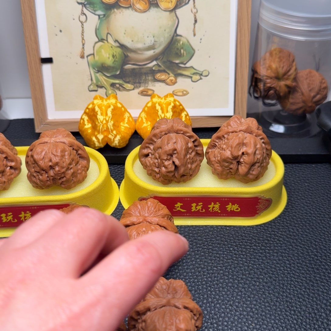 @***叔吊坠文玩核桃中午好，哈哈哈