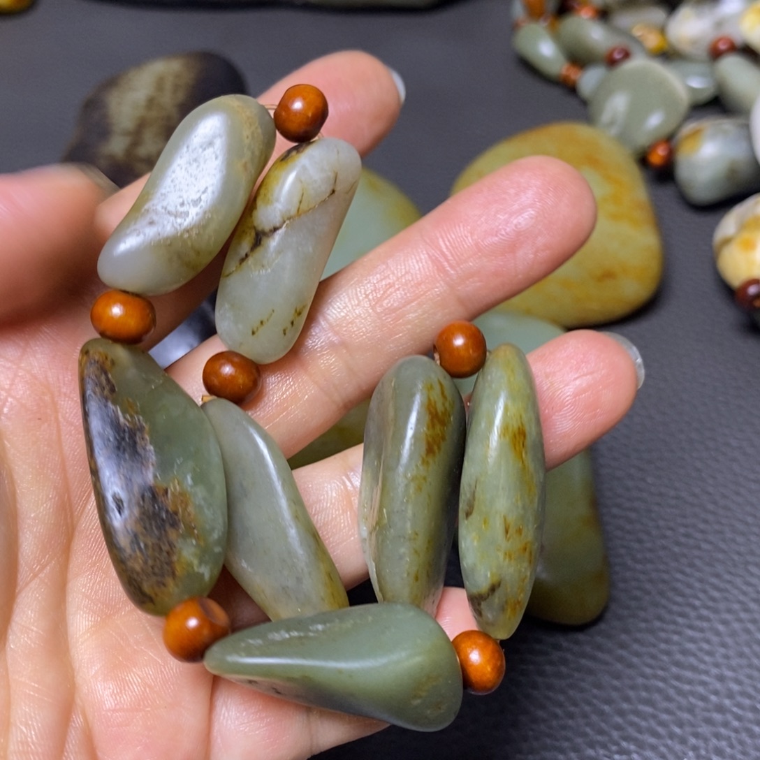 未镶嵌和田玉挂件