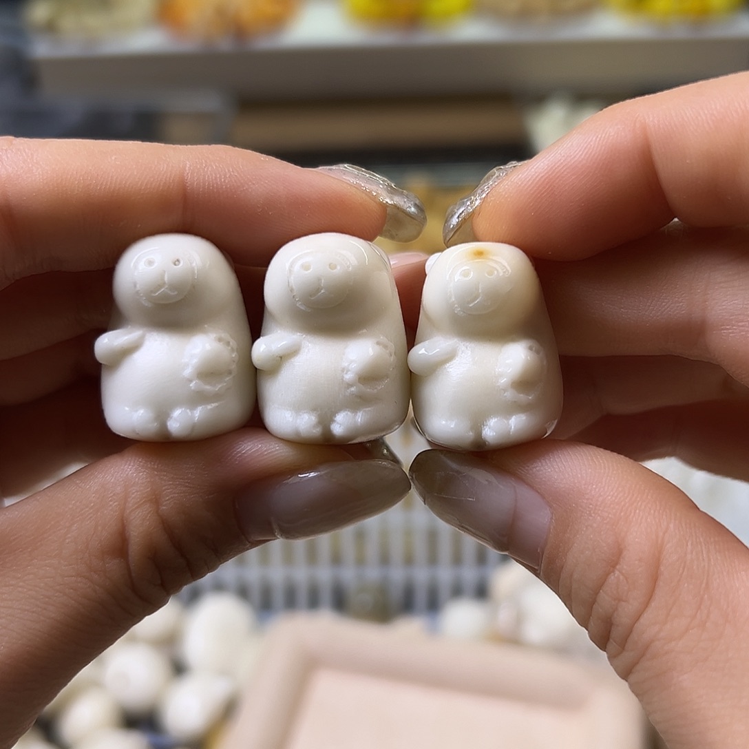 菩提根/象牙果手串微瑕白卡皮10颗有裂