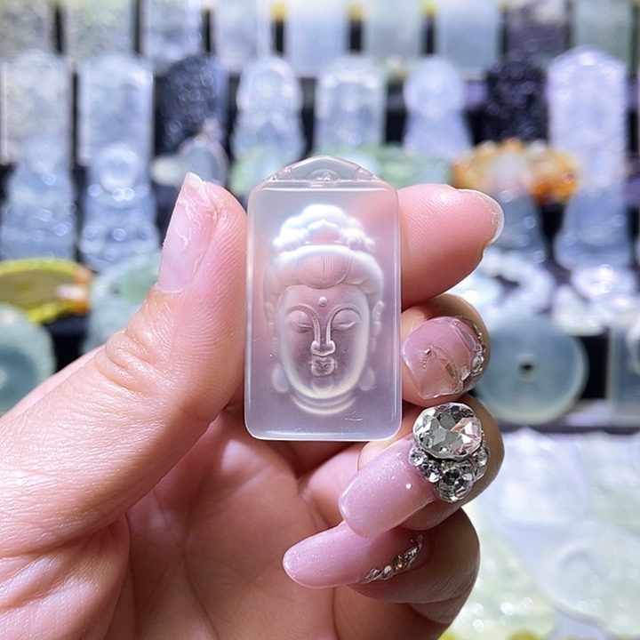 岫玉未镶嵌吊坠吊坠