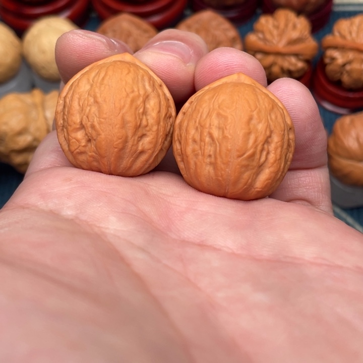 文玩核桃把件小红帽