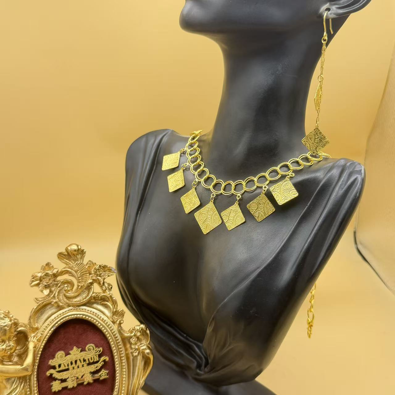 B播 28.41g 足金999 套链d