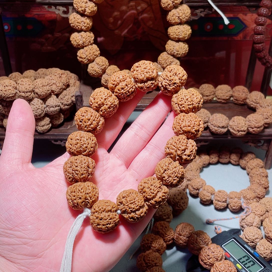 金刚菩提手串精**吕梅花