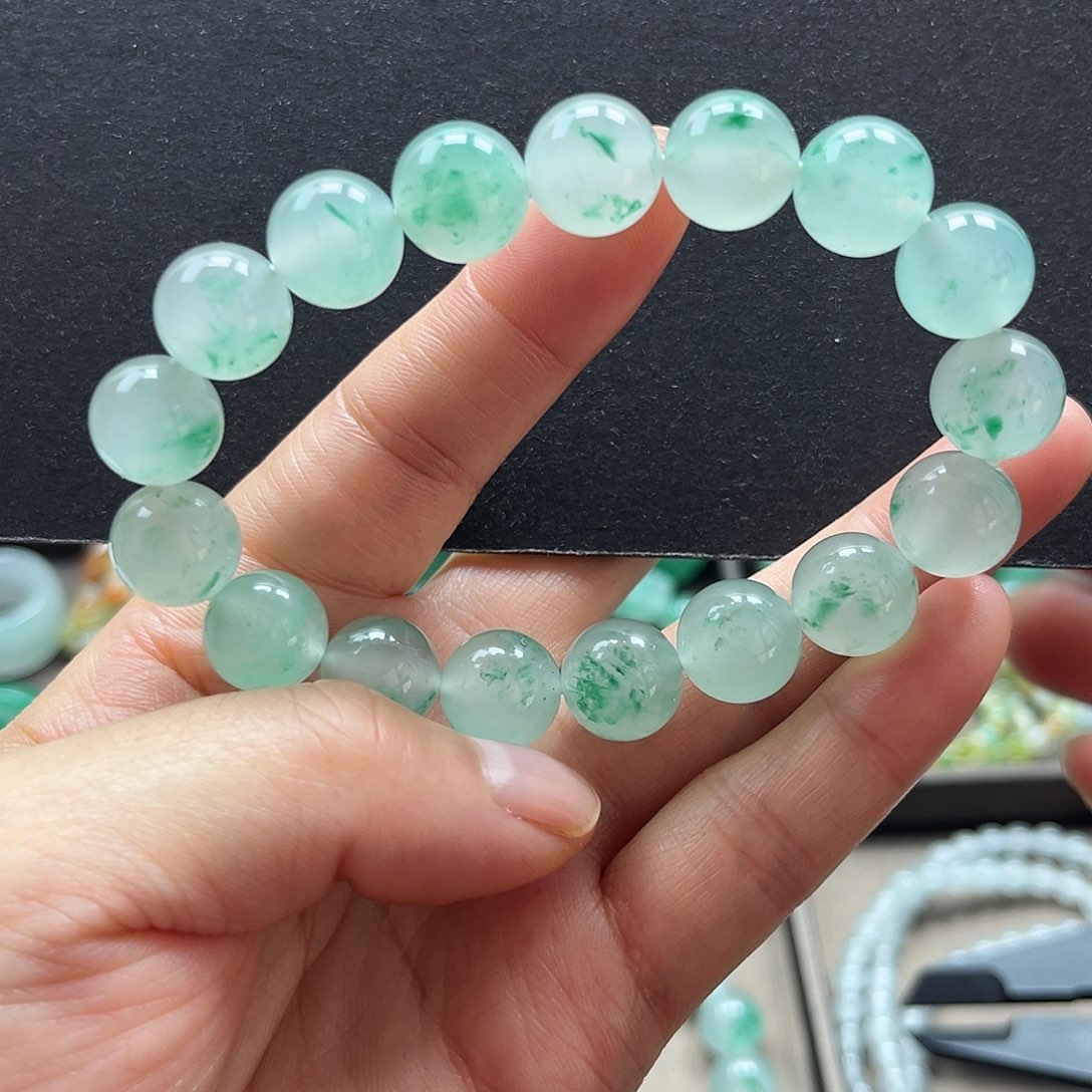 石英质玉未镶嵌手串手串（撒金）