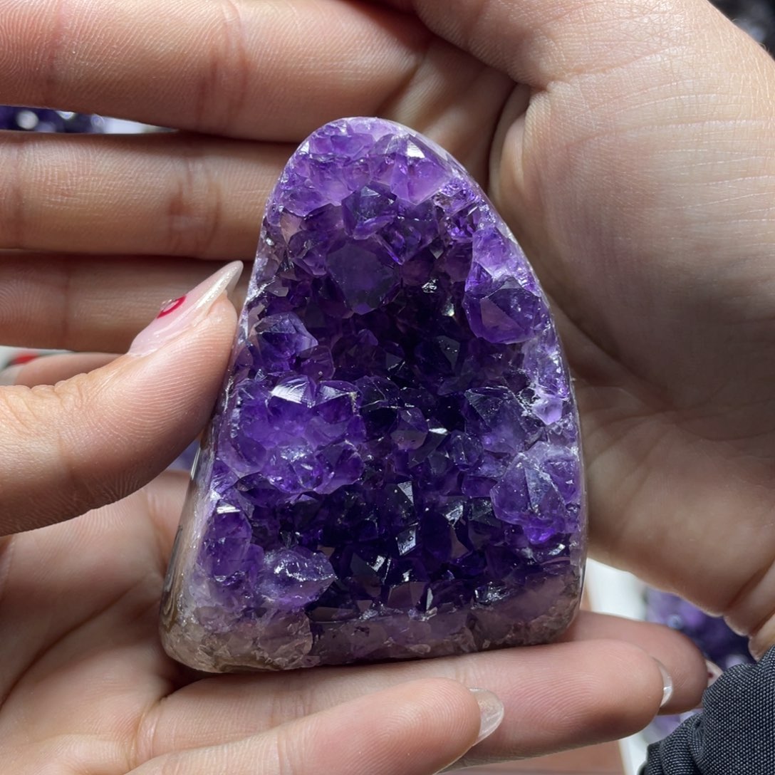 紫晶大型摆件（非配饰）未镶嵌