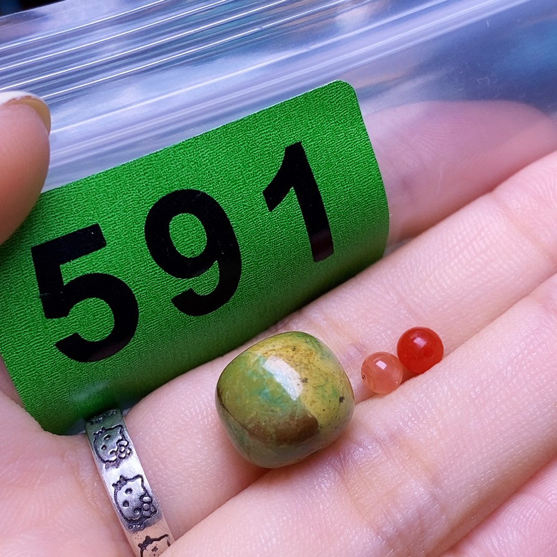 未镶嵌南红玛瑙珠宝奇石