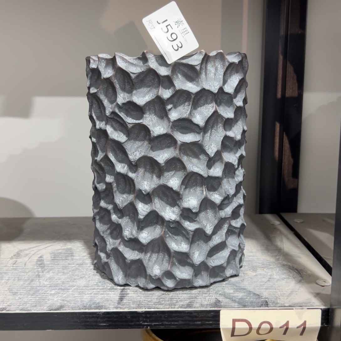 景德镇手工素里胡**缠内面12.5高20瑕疵