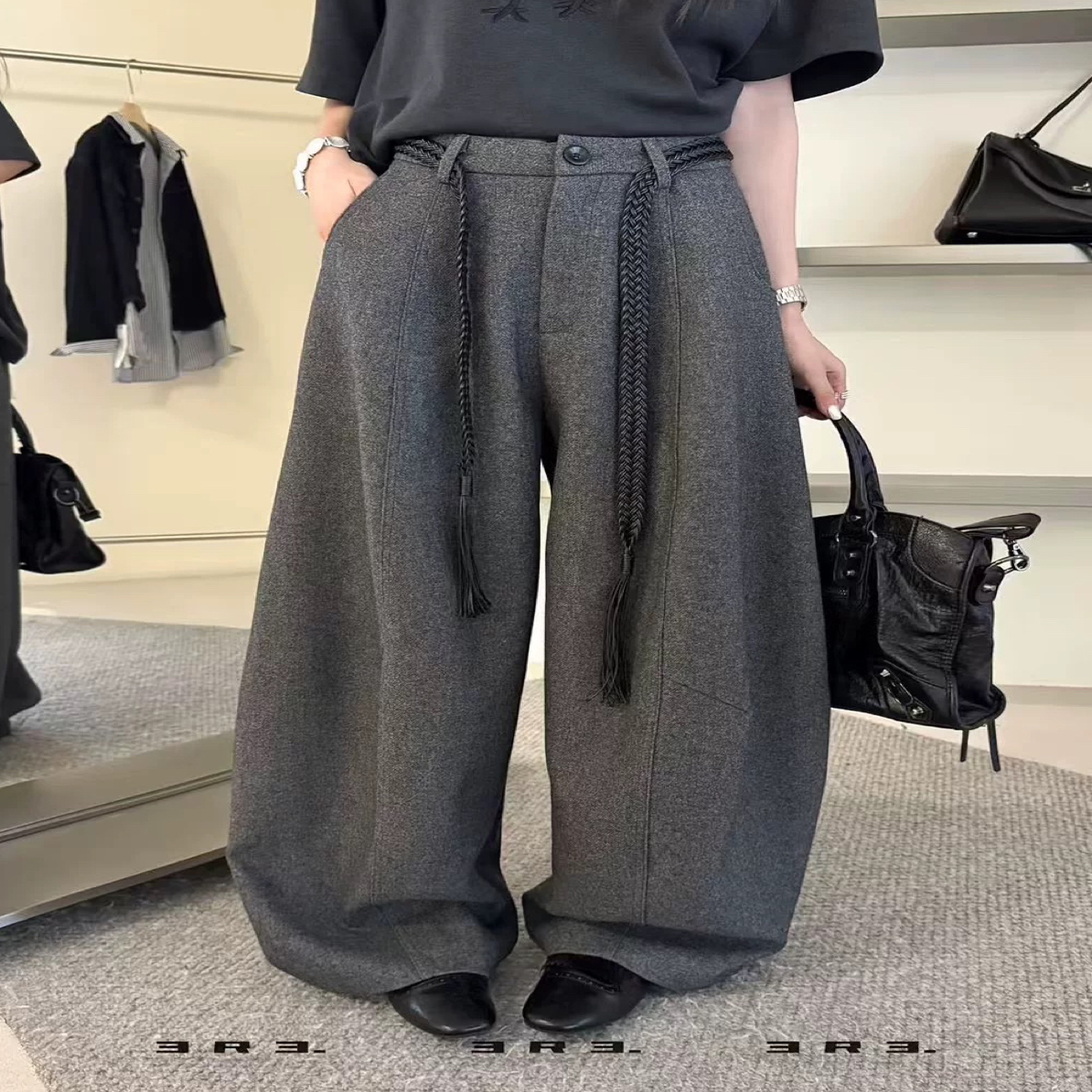 韩版设计感毛呢弯刀休闲裤女秋季新款百搭宽松显瘦拖地阔腿裤